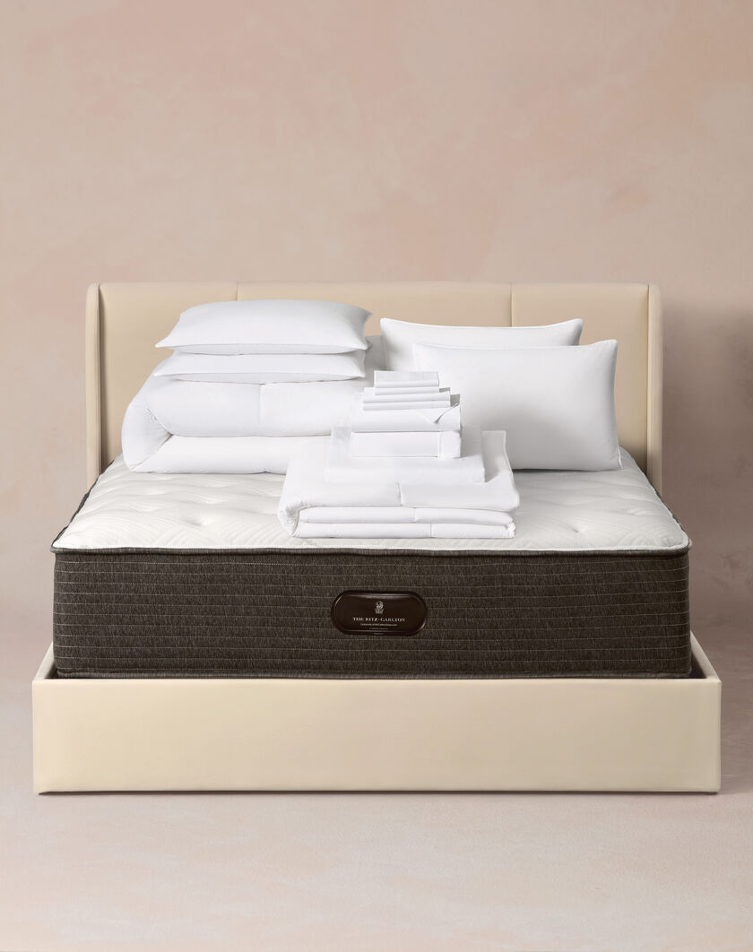 Classic White Bed & Bedding Set thumbnail number 0